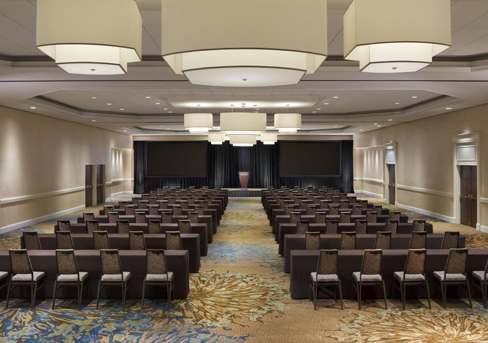 Hotel The Westin Crystal Reagan National Airport 4*