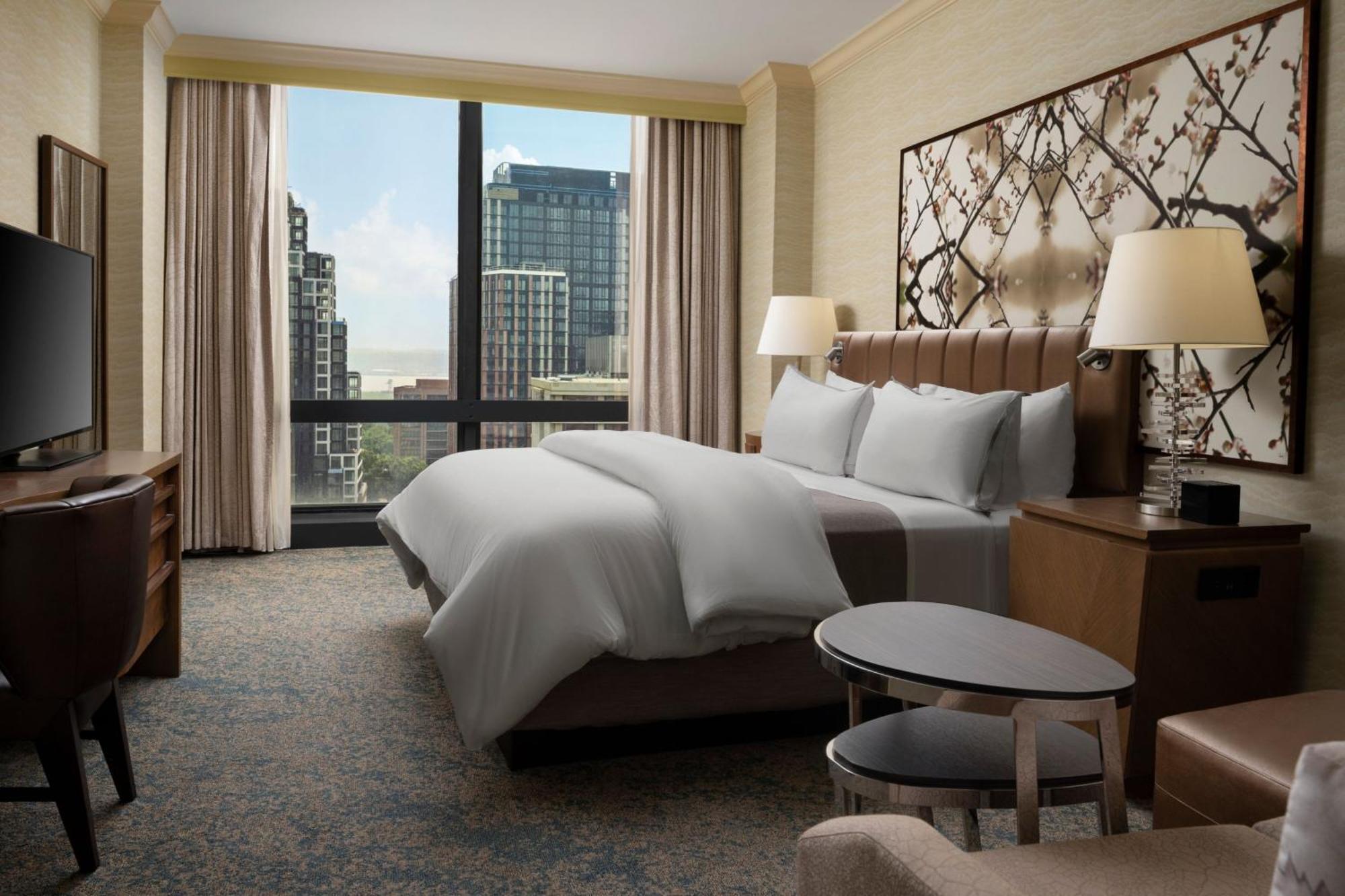 The Westin Crystal Reagan National Airport Hotel Arlington