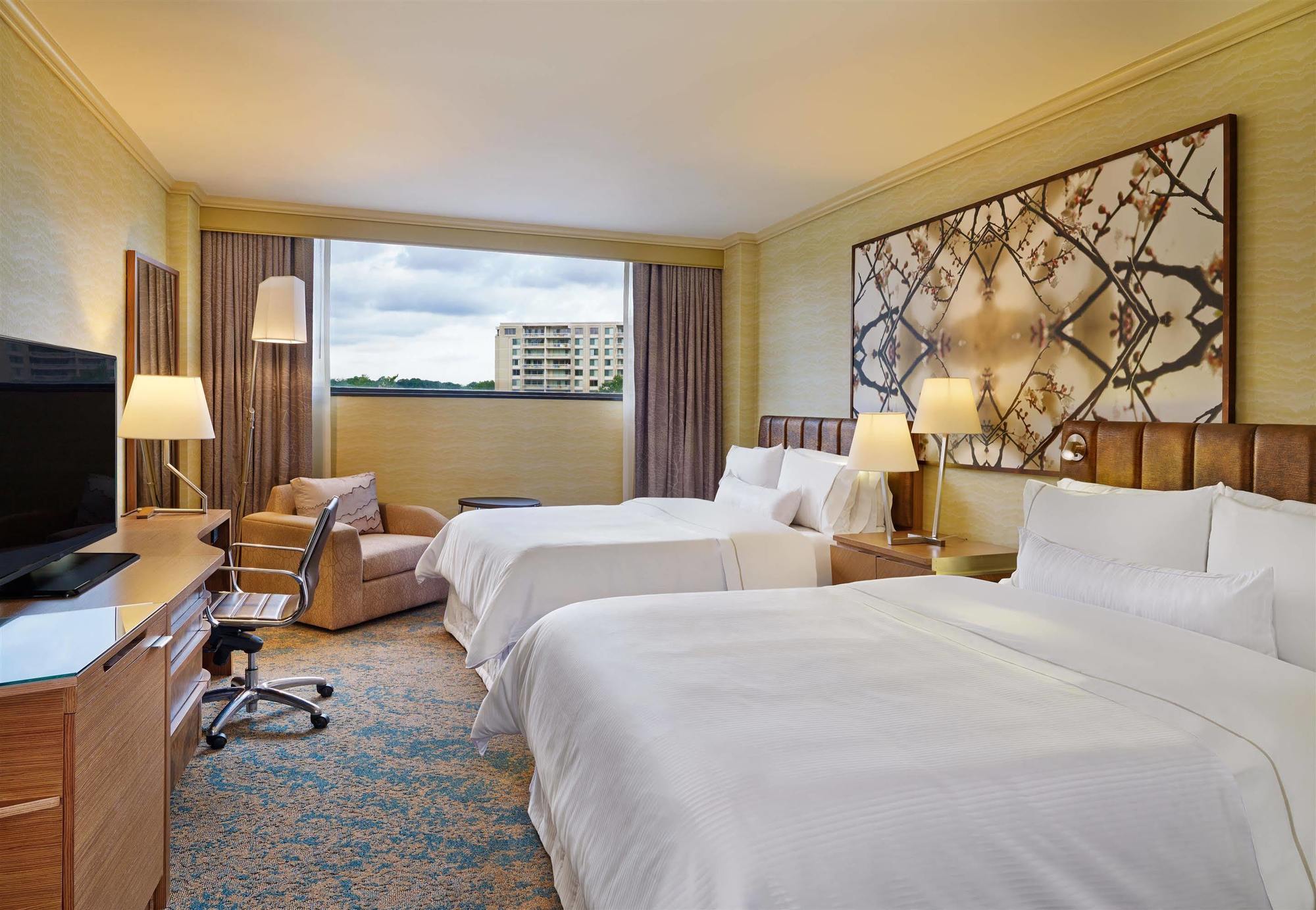 Hotel The Westin Crystal Reagan National Airport