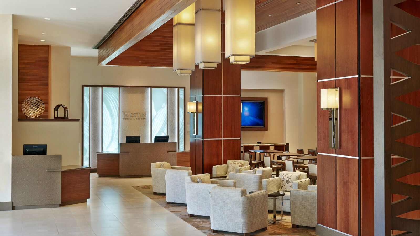 The Westin Crystal Reagan National Airport 4*